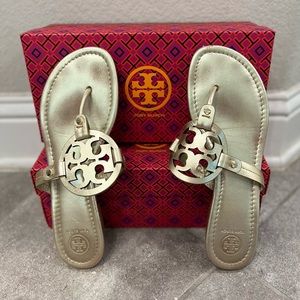 Tory Burch Miller Sandel - Gold/silver Size 10
